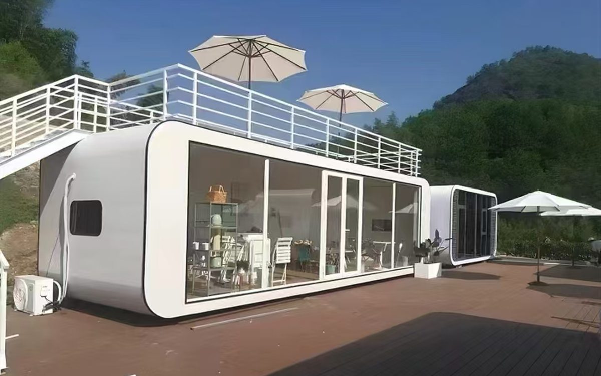 30ft Apple Cabin House real product photo by Huisheng