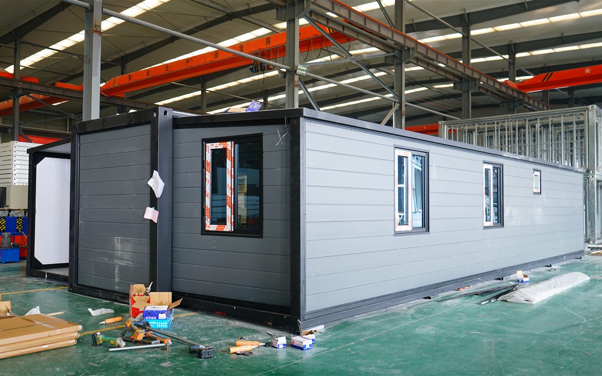 30ft Expandable Container House real product photo by Huisheng