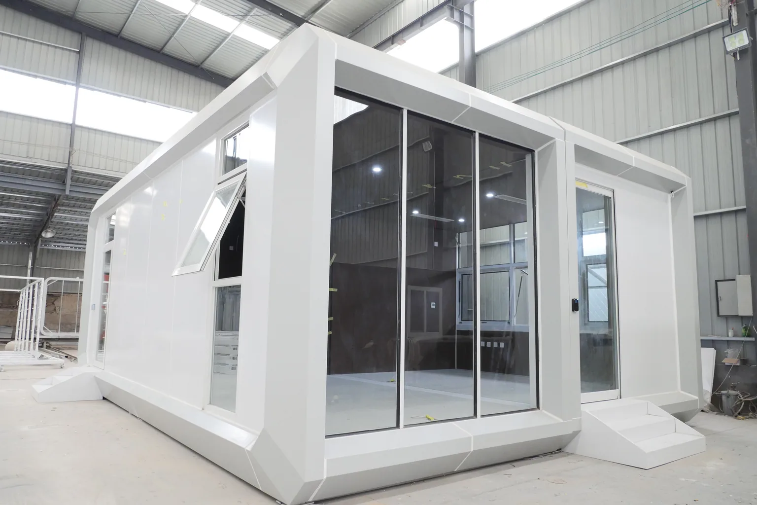 Apple Cabin House for Remote Mining Camps