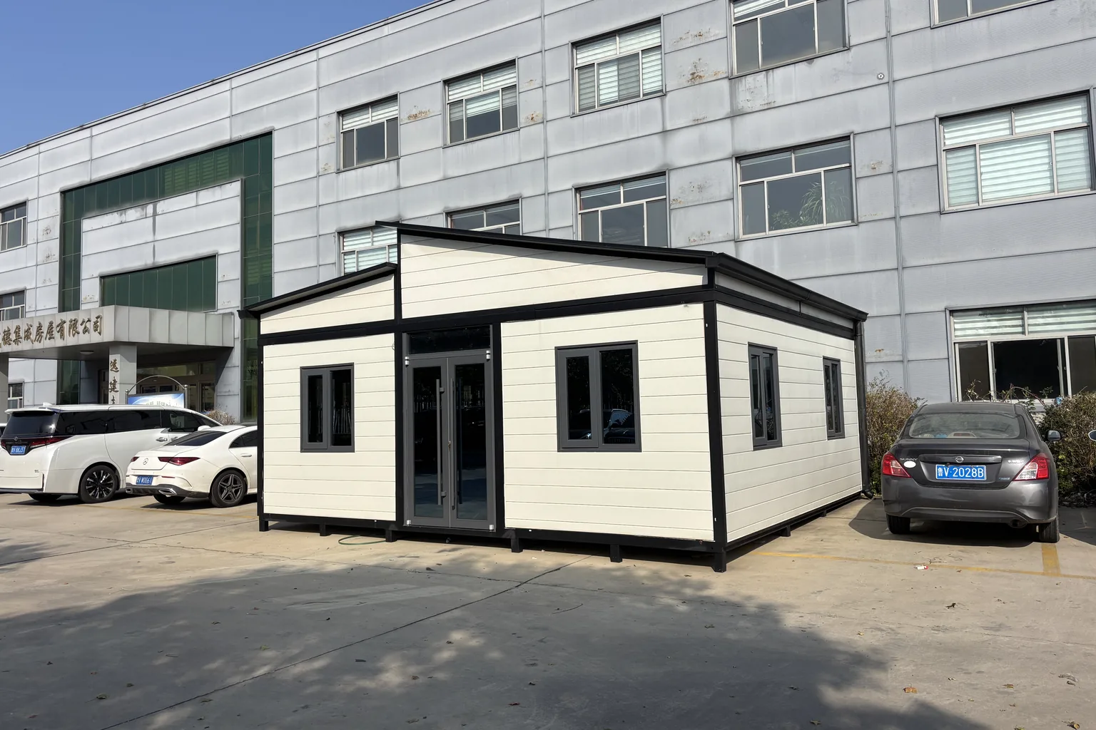 Expandable Container House for Budget Hotels