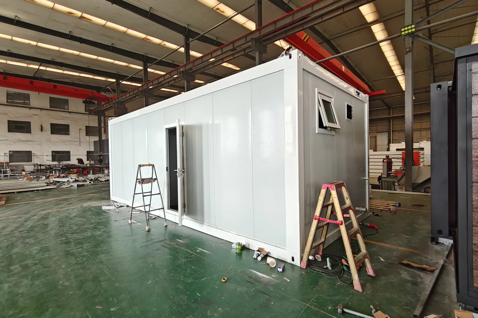 Modular Building for Cafés and Food Kiosks