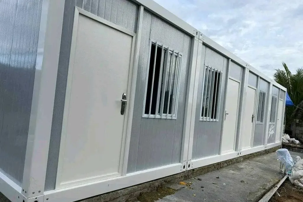 Quick-Assembly Container House for Visitor and Ticket Centres
