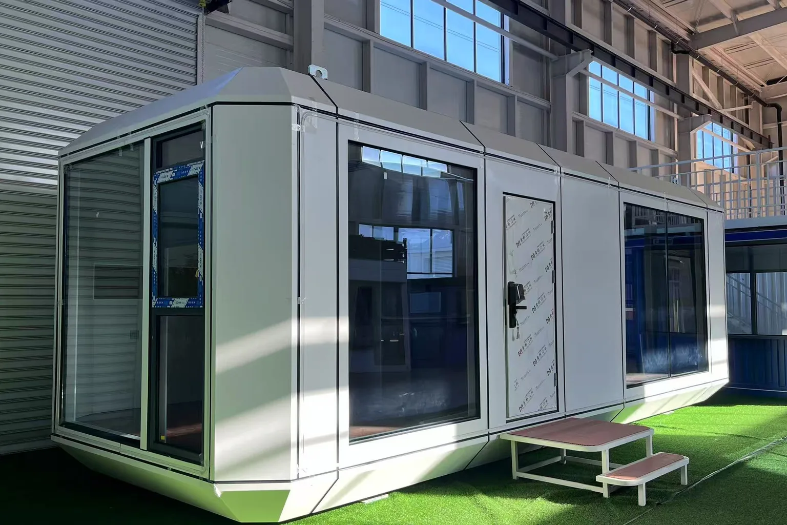 Space Capsule House for Construction Site Offices