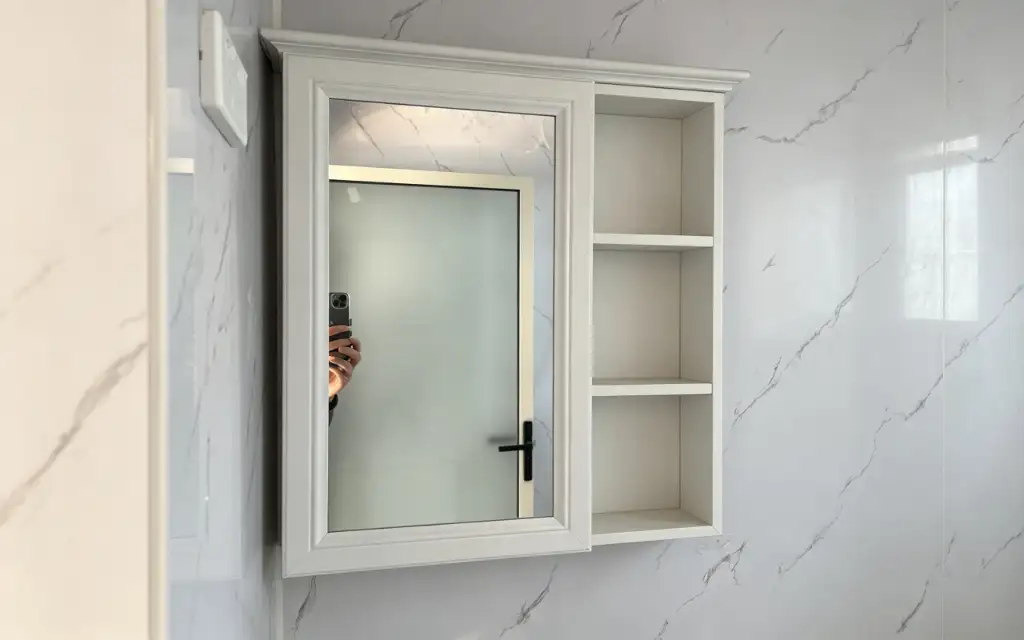 20ft Flat Roof Expandable Container House interior thumbnail 6