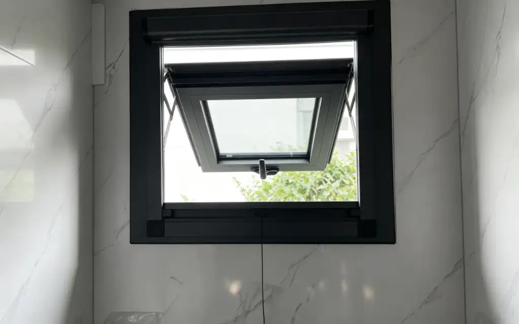 20ft Flat Roof Expandable Container House interior thumbnail 9