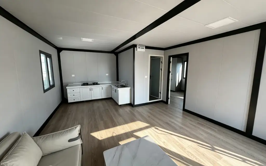 20ft Flat Roof Expandable Container House interior thumbnail 28