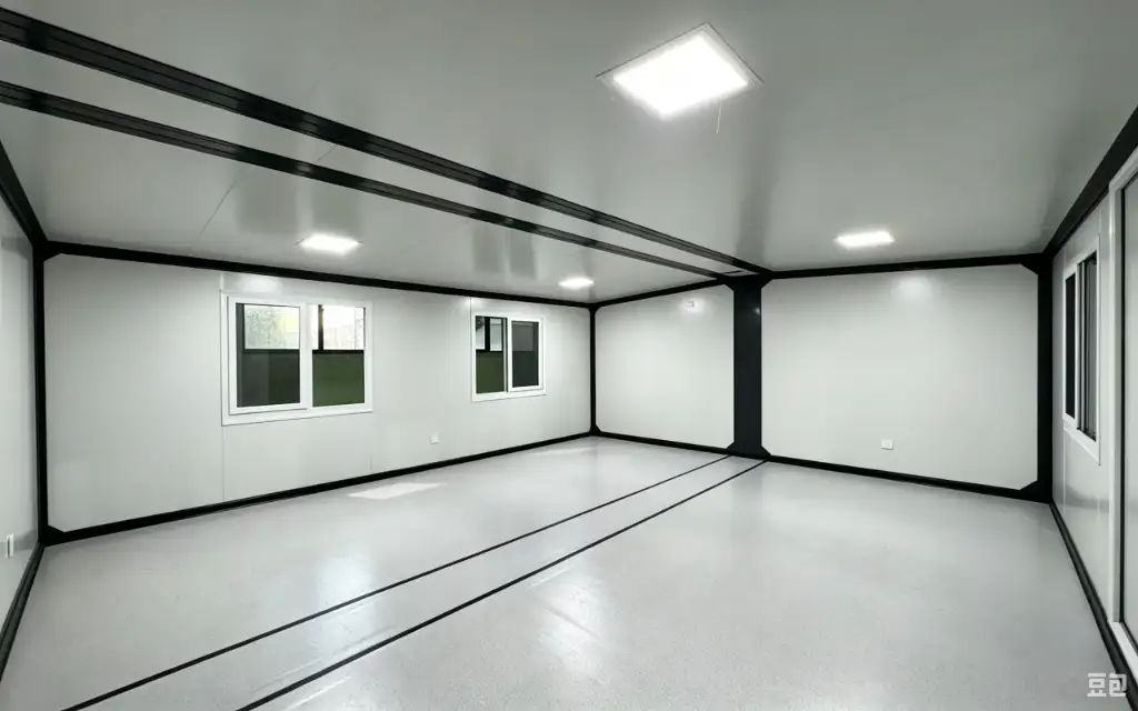 700mm Expandable House interior thumbnail 2