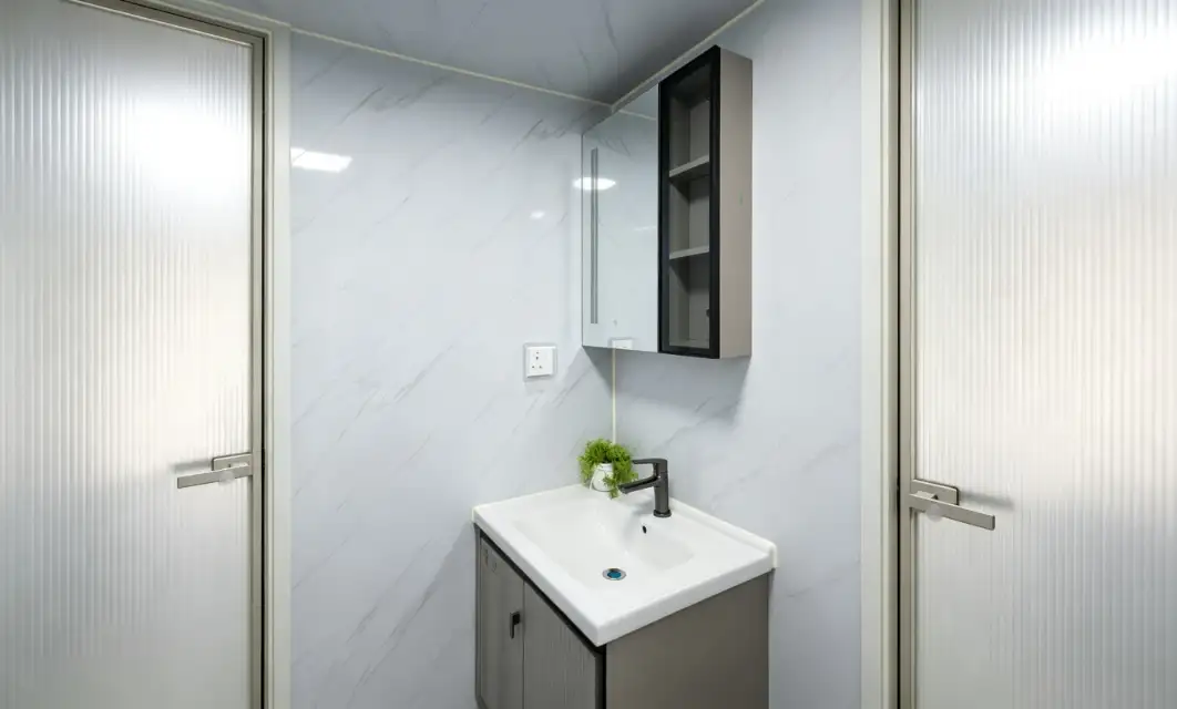 All Glass Expandable House interior thumbnail 2
