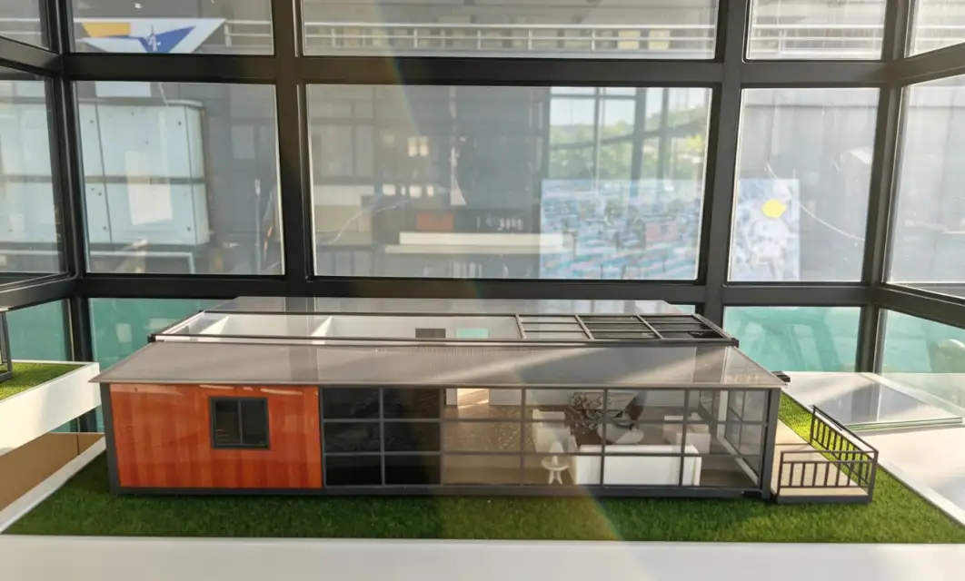 All Glass Expandable House interior thumbnail 6