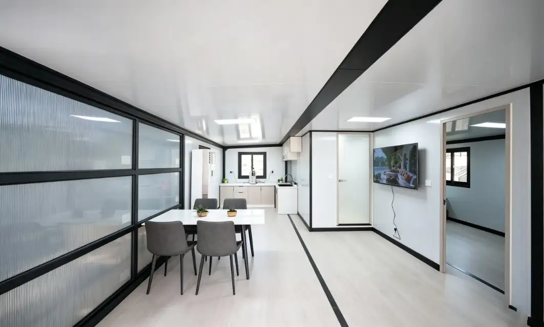 All Glass Expandable House interior thumbnail 9