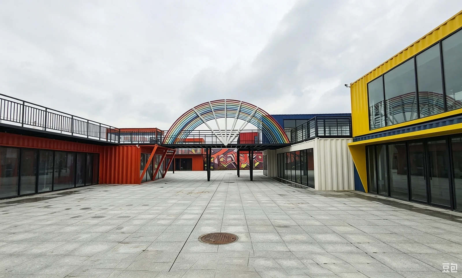 Commercial Container Building exterior thumbnail 4