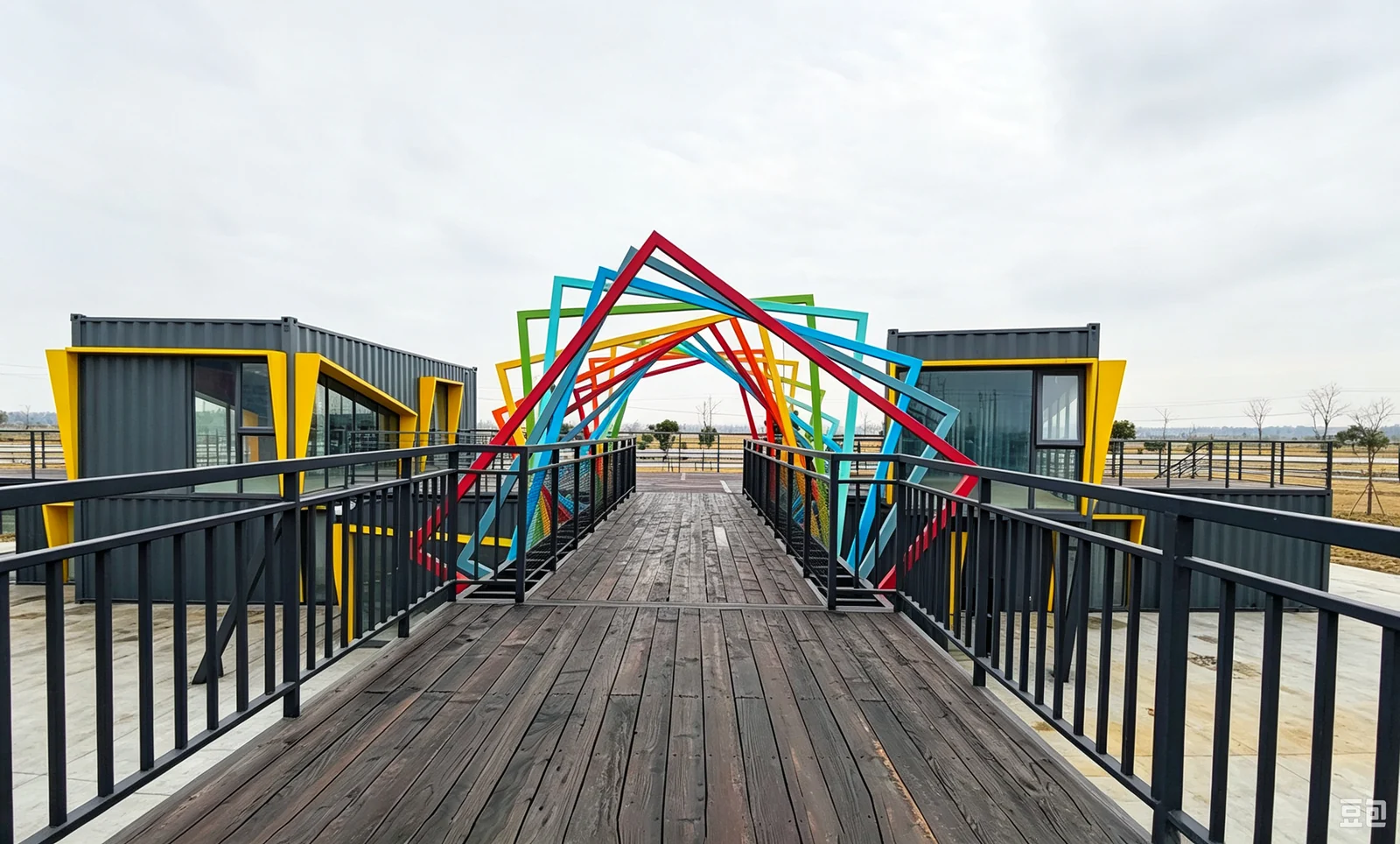 Commercial Container Building exterior thumbnail 12