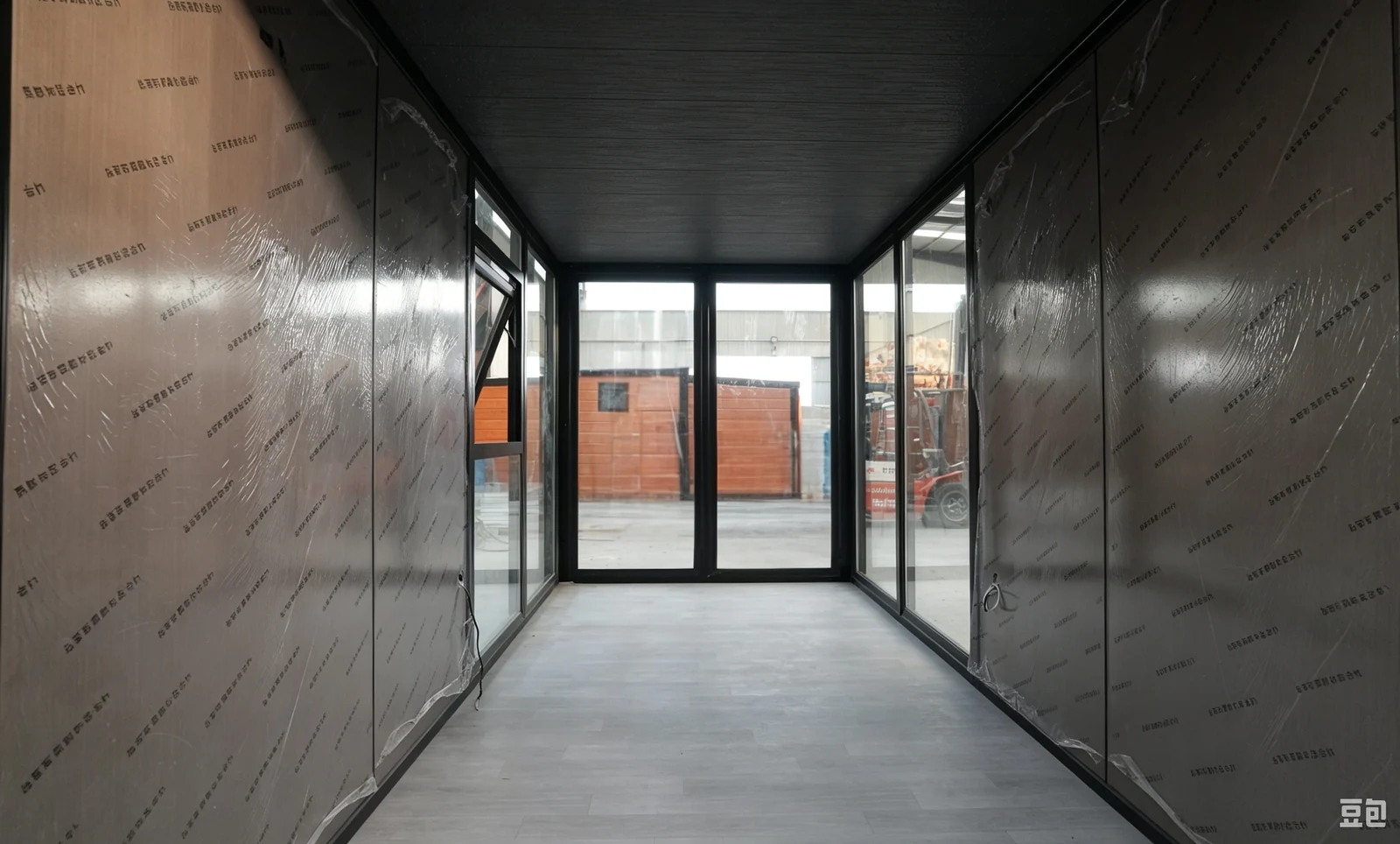 Commercial Container Building interior thumbnail 4