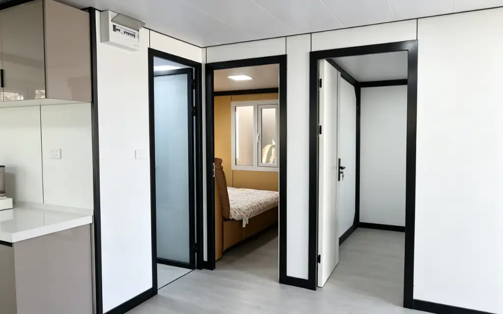 Expandable House with Pitched Roof & Terrace interior thumbnail 3