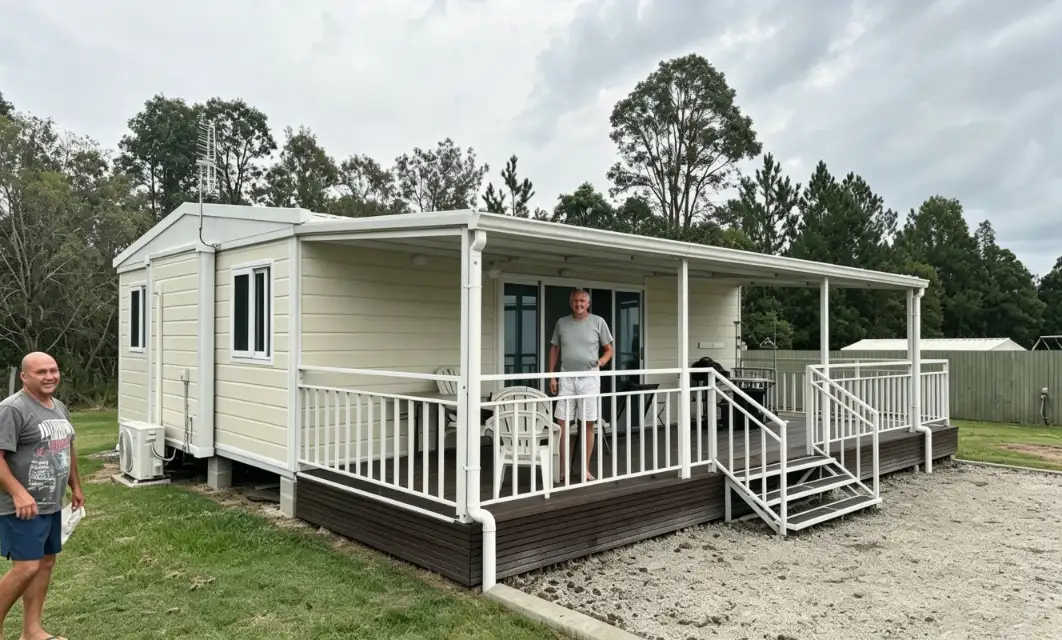 Expandable House with Terrace exterior thumbnail 2