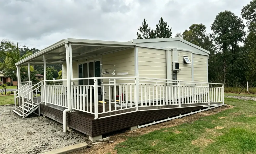 Expandable House with Terrace exterior thumbnail 3