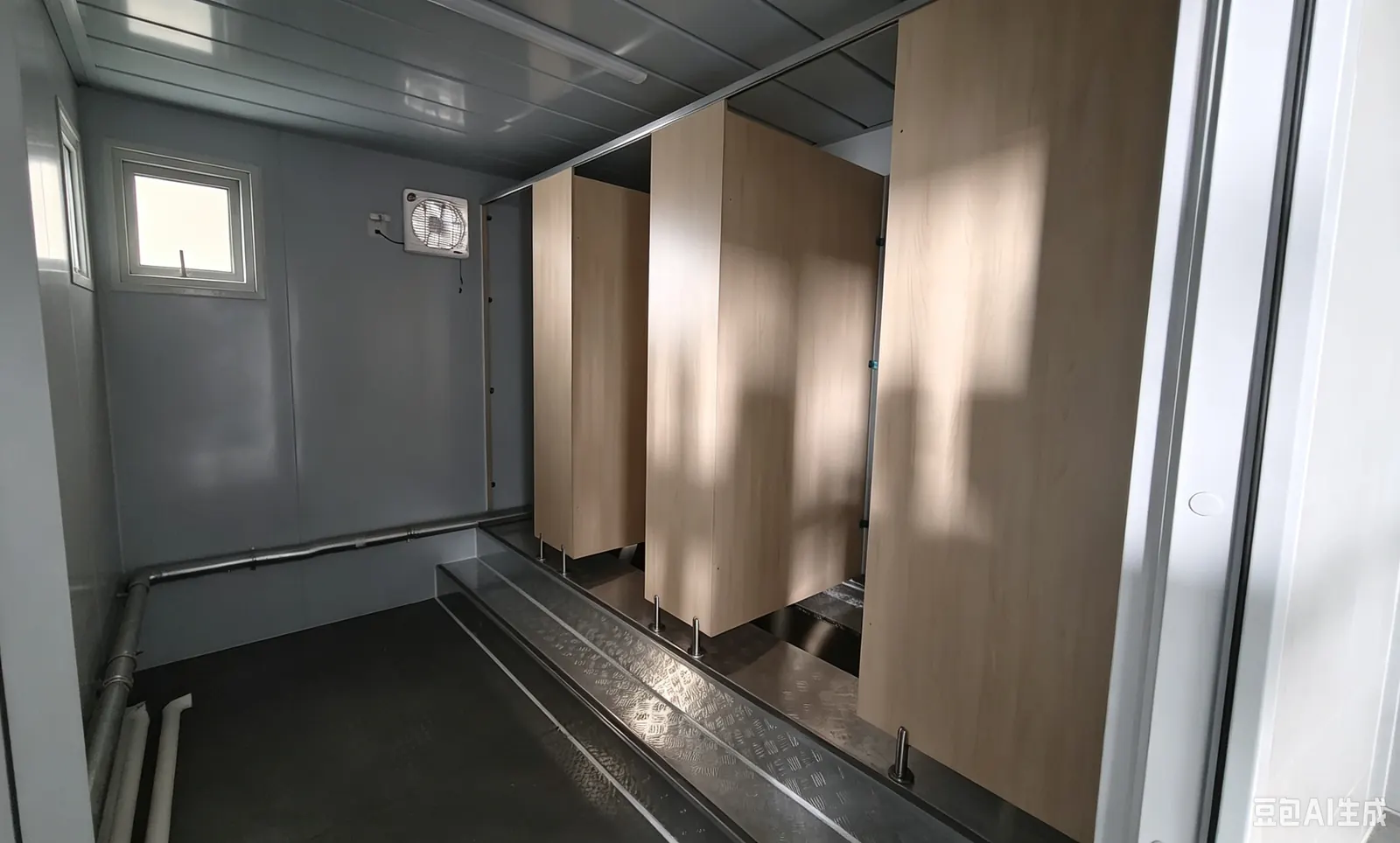 Quick-Assembly Detachable Container House interior thumbnail 7