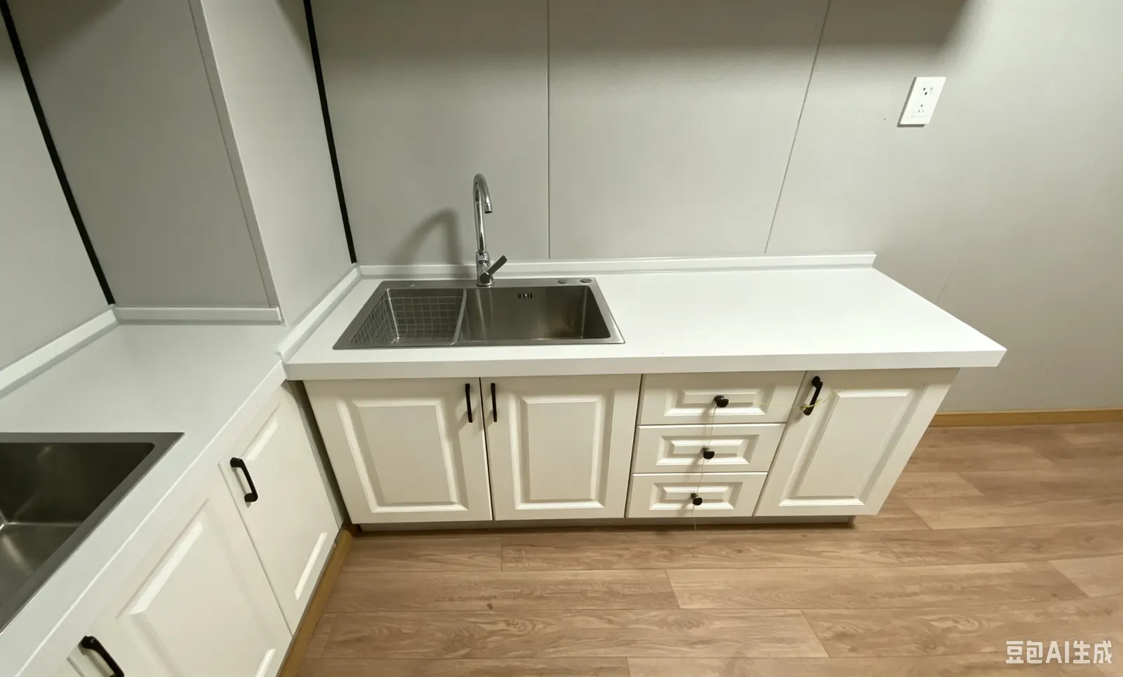 Travel RV-Style Apple Capsule interior thumbnail 7