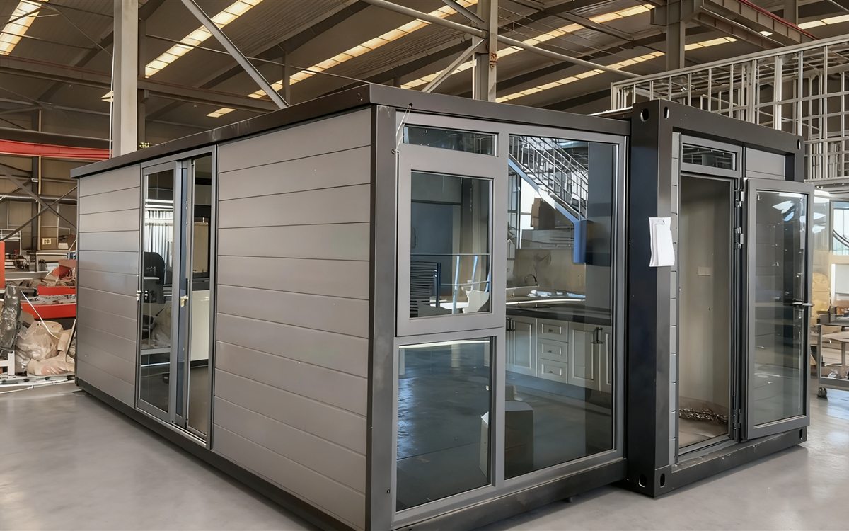 Single-Wing Expandable Container House exterior thumbnail 2